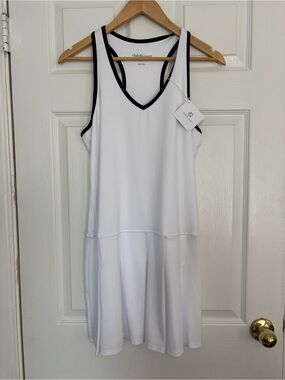 NWT Club & Court White Tennis Dress with Navy Trim. Size m